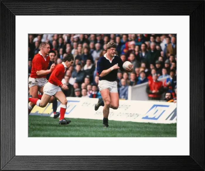 Framed Print : Scotlands Damien Cronin scores his try against Wales in 1990 Framed Print : Scotlands Damien Cronin scores his try against Wales in 1990