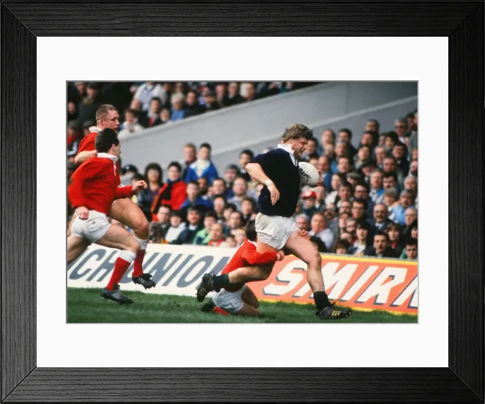 Framed Print : Scotlands Damien Cronin scores his try against Wales in 1990 Framed Print : Scotlands Damien Cronin scores his try against Wales in 1990