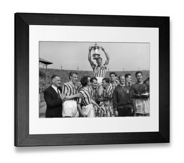 Framed Print : Aston Villa - 1957 FA Cup Winners Framed Print : Aston Villa - 1957 FA Cup Winners