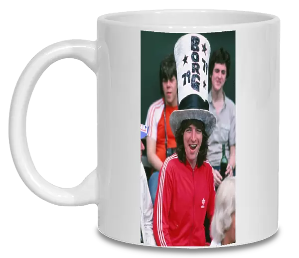 Photo Mug Of A Bjorn Borg Fan During The 1979 Wimbledon Mens Final