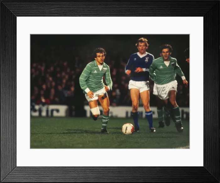 Framed Print : St Etiennes Michel Platini - 1981 UEFA Cup Framed Print : St Etiennes Michel Platini - 1981 UEFA Cup