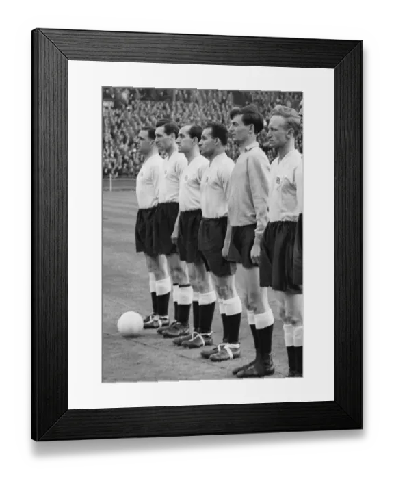 Framed Print : Great Britain line-up to face Bulgaria in an Olympic qualifier at Wembley in 1956 Framed Print : Great Britain line-up to face Bulgaria in an Olympic qualifier at Wembley in 1956
