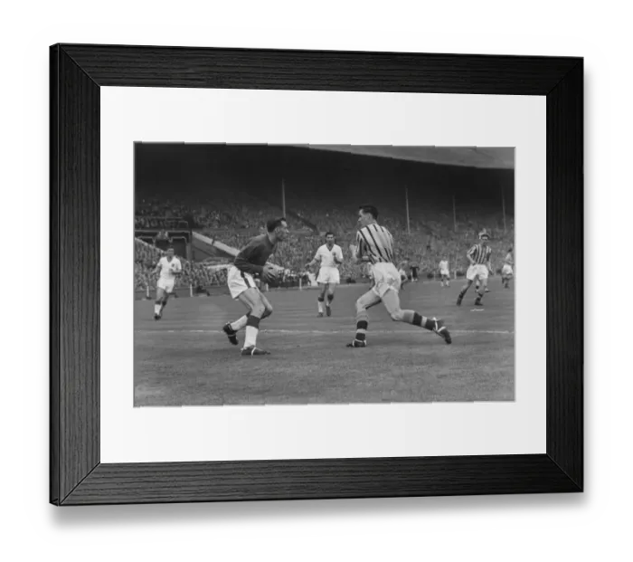 Framed Print : Peter McParland collides with Ray Wood during the 1957 FA Cup Final