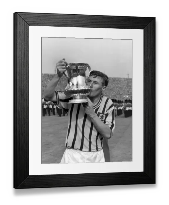 Framed Print : Aston Villa captain Johnny Dixon kisses the FA Cup in 1957 Framed Print : Aston Villa captain Johnny Dixon kisses the FA Cup in 1957
