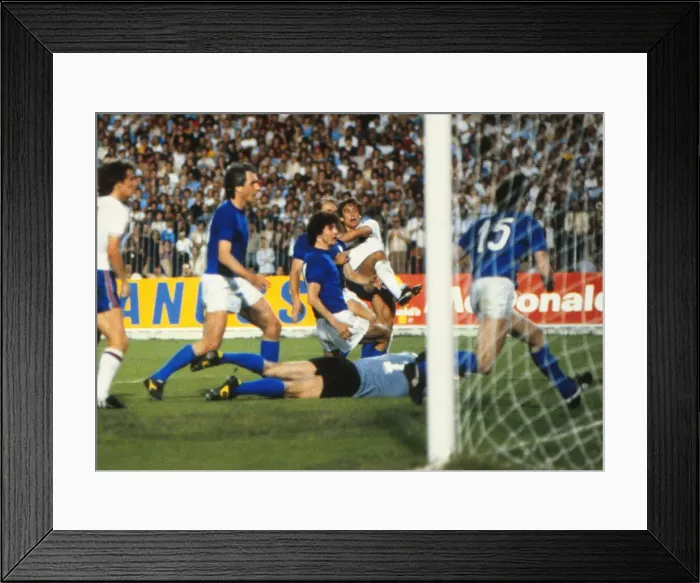 Framed Print : Euro 1980: Italy 1 England 0 Framed Print : Euro 1980: Italy 1 England 0