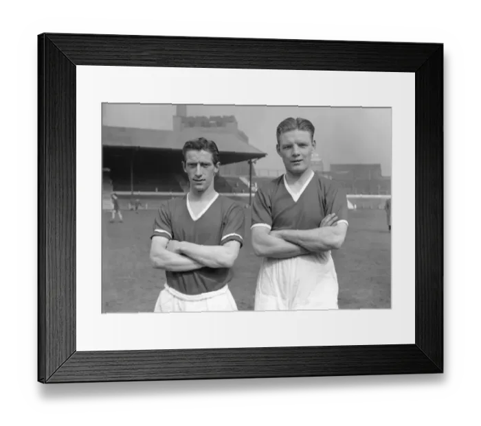 Framed Print : Dennis Viollet and Mark Jones - Manchester United