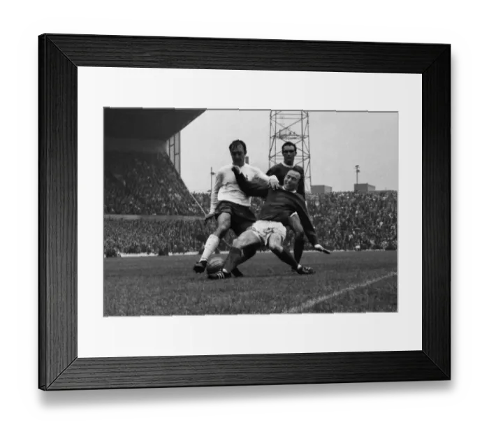 Framed Print : Nobby Stiles and Jimmy Greaves - 1967 Charity Shield Framed Print : Nobby Stiles and Jimmy Greaves - 1967 Charity Shield