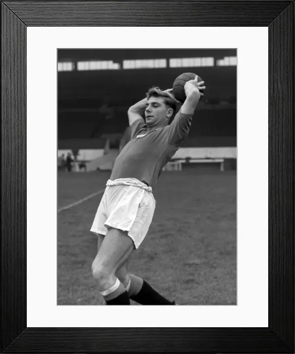 Framed Print : Duncan Edwards - Manchester United Framed Print : Duncan Edwards - Manchester United