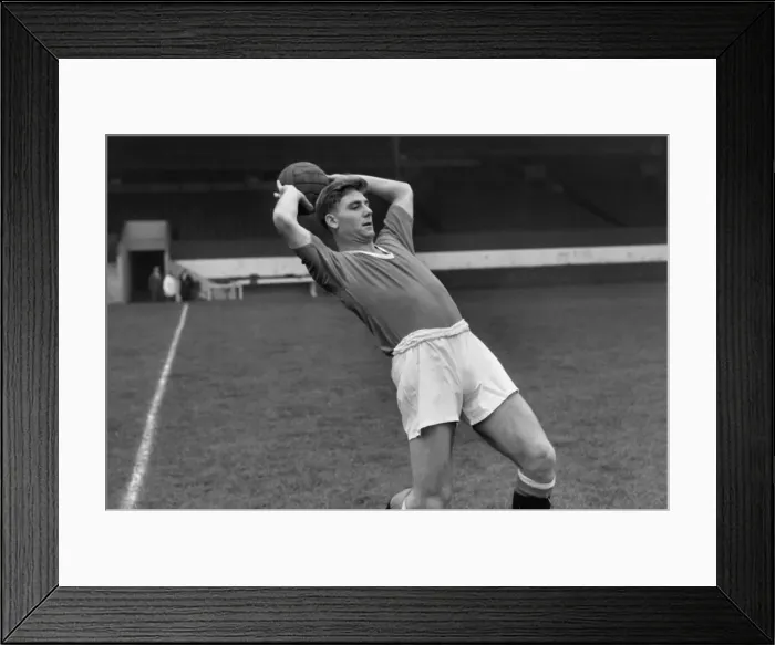 Framed Print : Duncan Edwards - Manchester United Framed Print : Duncan Edwards - Manchester United