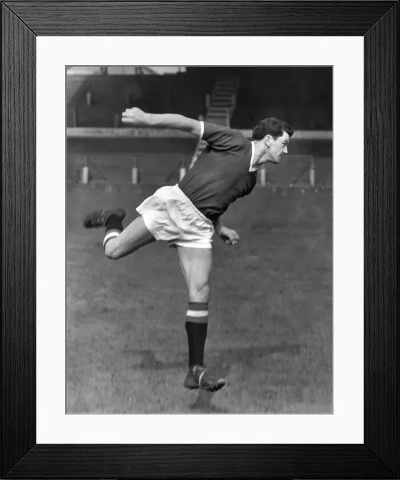 Framed Print : Tommy Taylor - Manchester United Framed Print : Tommy Taylor - Manchester United