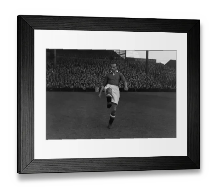 Framed Print : Allenby Chilton - Manchester United