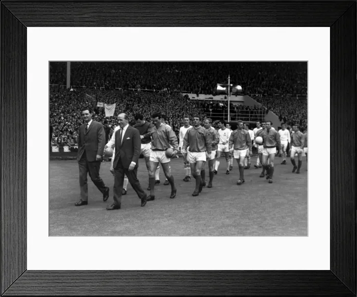 Framed Print : 1963 FA Cup Final: Man Utd 3 Leicester 1 Framed Print : 1963 FA Cup Final: Man Utd 3 Leicester 1