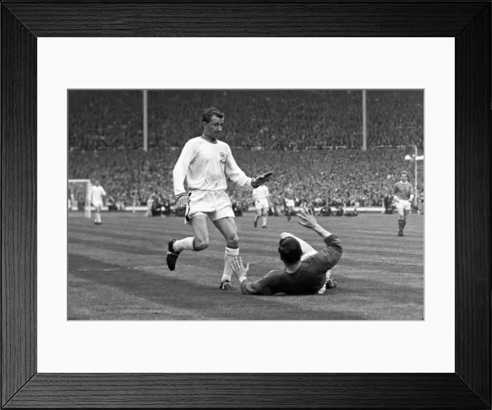 Framed Print : 1963 FA Cup Final: Man Utd 3 Leicester 1