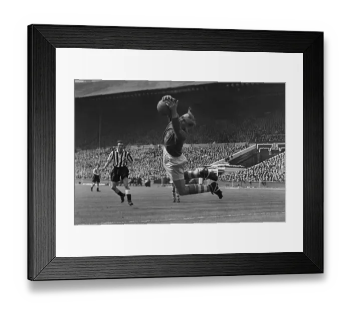 Framed Print : 1955 FA Cup Final: Newcastle 3 Man City 1 Framed Print : 1955 FA Cup Final: Newcastle 3 Man City 1