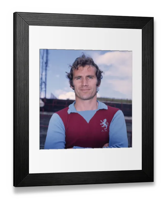 Framed Print : Malcolm Beard - Aston Villa Framed Print : Malcolm Beard - Aston Villa
