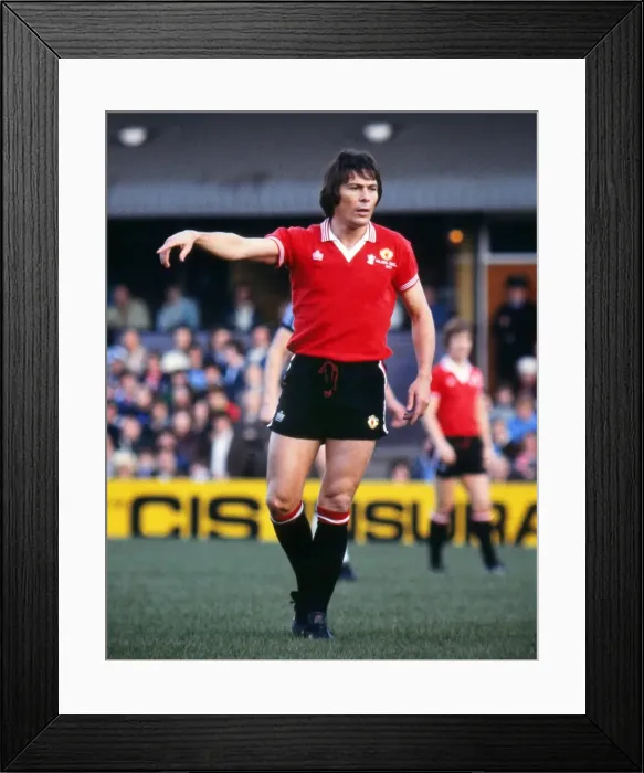 Framed Print : Stuart Pearson - Manchester United