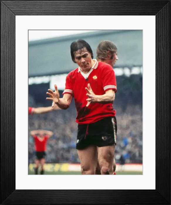 Framed Print : Stuart Pearson - Manchester United Framed Print : Stuart Pearson - Manchester United