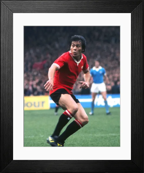Framed Print : Stuart Pearson - Manchester United Framed Print : Stuart Pearson - Manchester United