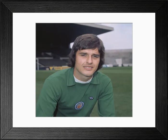 Framed Print : Ron Healey - Manchester City Framed Print : Ron Healey - Manchester City