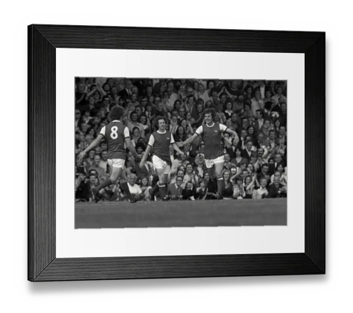 Framed Print : Arsenals Brian Kidd celebrates a goal in front of the North Bank Framed Print : Arsenals Brian Kidd celebrates a goal in front of the North Bank