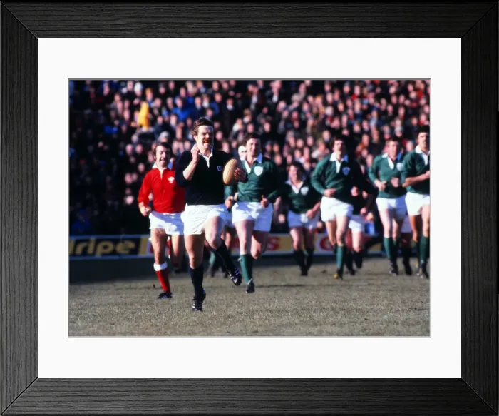 Framed Print : Scotlands Alan Lawson makes a break against Ireland - 1979 Five Nations Framed Print : Scotlands Alan Lawson makes a break against Ireland - 1979 Five Nations