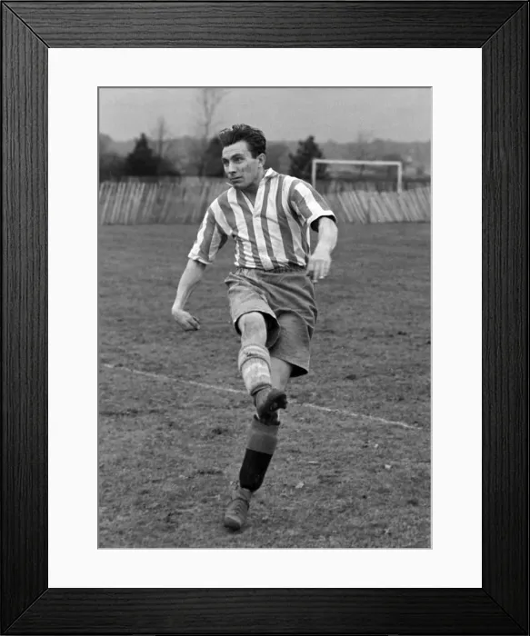 Framed Print : Eric Day - Southampton Framed Print : Eric Day - Southampton