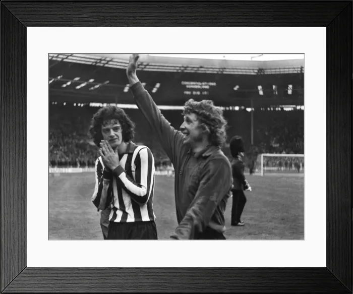 Framed Print : 1973 FA Cup Final: Sunderland 1 Leeds Utd 0