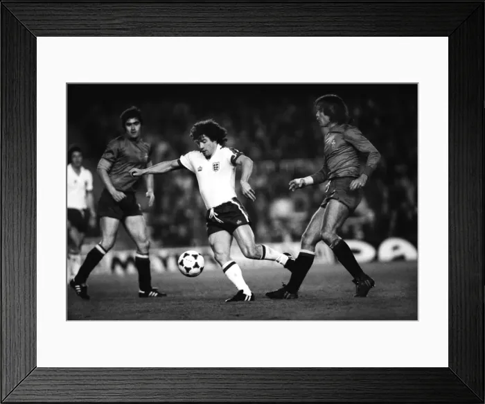 Framed Print : Kevin Keegan - England Framed Print : Kevin Keegan - England