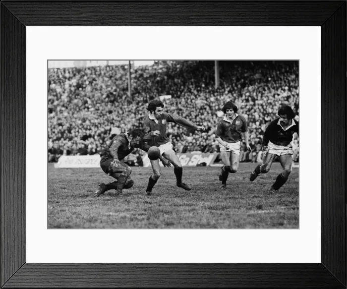 Framed Print : Ian McGeechan and Andy Irvine - 1977 British Lions Tour to New Zealand Framed Print : Ian McGeechan and Andy Irvine - 1977 British Lions Tour to New Zealand