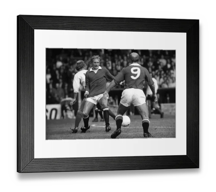 Framed Print : Denis Law and Bobby Charlton - Manchester United Framed Print : Denis Law and Bobby Charlton - Manchester United