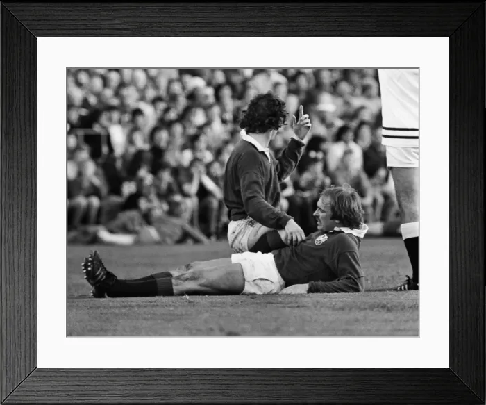 Framed Print : Peter Squires scores for the British Lions in 1977 but pulls a hamstring