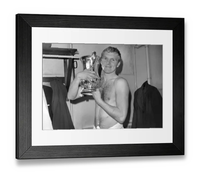 Framed Print : West Ham captain Bobby Moore with the FA Cup in 1964