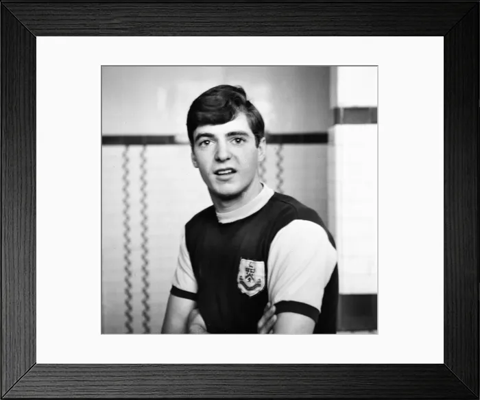 Framed Print : Willie Morgan - Burnley Framed Print : Willie Morgan - Burnley