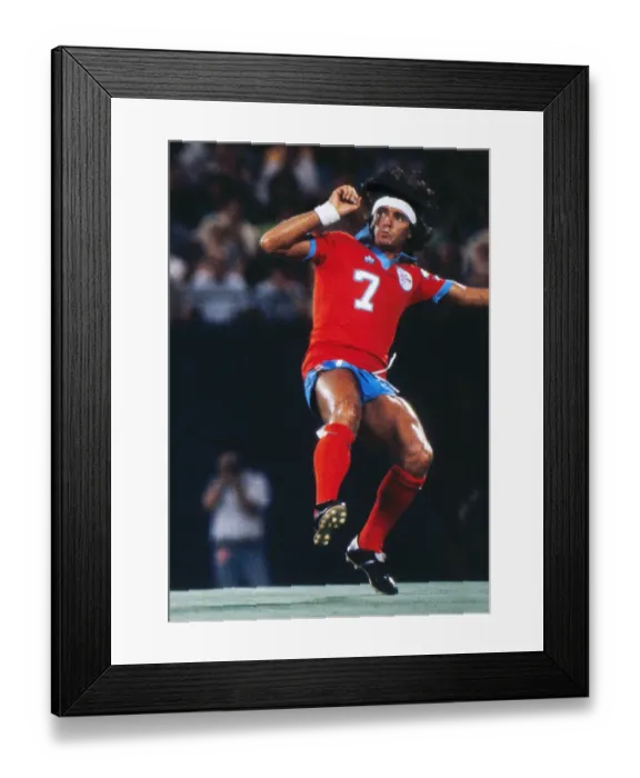 Framed Print : Willie Morgan - Minnesota Kicks Framed Print : Willie Morgan - Minnesota Kicks