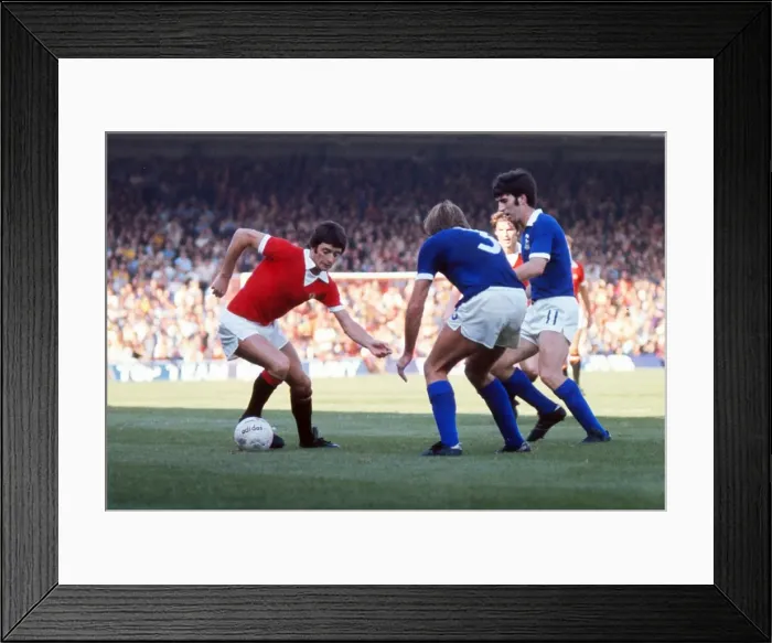 Framed Print : Willie Morgan - Manchester United