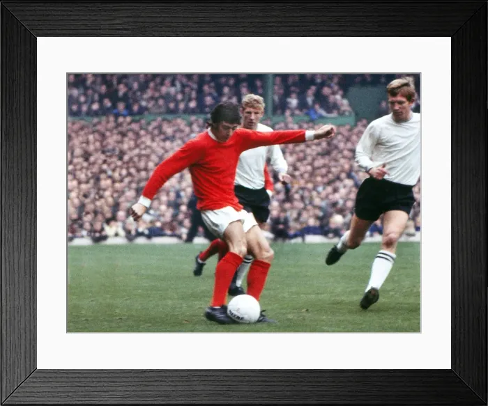 Framed Print : Willie Morgan - Manchester United
