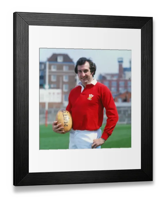 Framed Print : Gareth Edwards - Wales Framed Print : Gareth Edwards - Wales