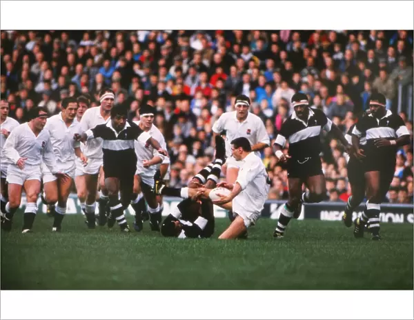 Englands David Egerton looks to pass against Fiji in 1989