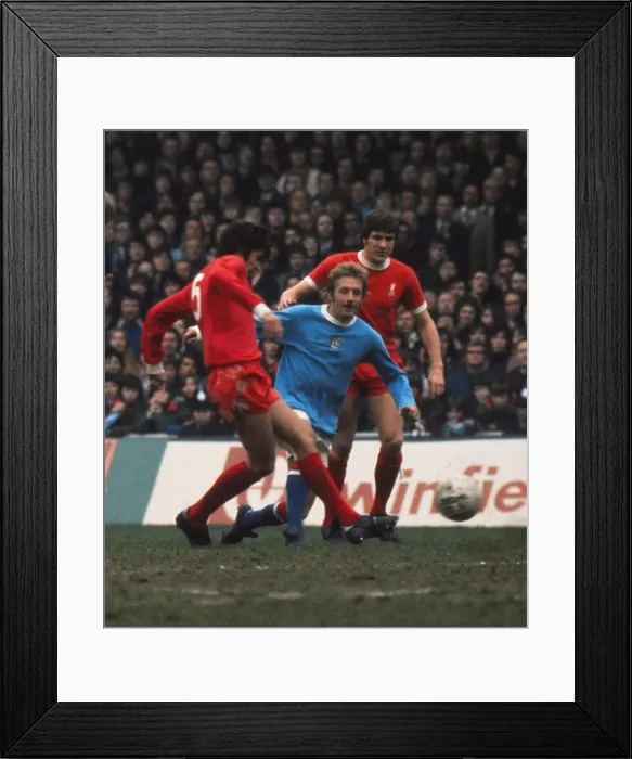 Framed Print : Denis Law - Manchester City Framed Print : Denis Law - Manchester City