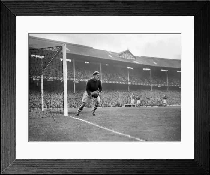Framed Print : Sam Bartram - Charlton Athletic Framed Print : Sam Bartram - Charlton Athletic