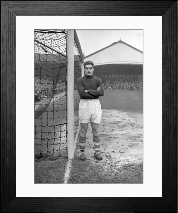Framed Print : Sam Bartram - Charlton Athletic Framed Print : Sam Bartram - Charlton Athletic