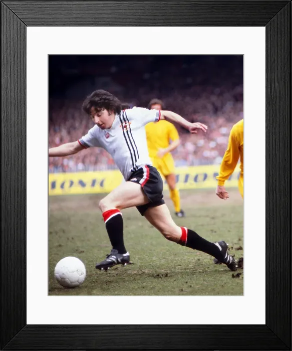 Framed Print : Manchester Uniteds Mickey Thomas - 1979 FA Cup Semi-Final