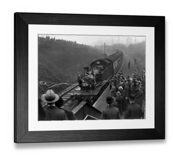 Framed Print : Hawthorns Halt station is opened on Christmas Day 1931 for the WBA-Birmingham football match Framed Print : Hawthorns Halt station is opened on Christmas Day 1931 for the WBA-Birmingham football match