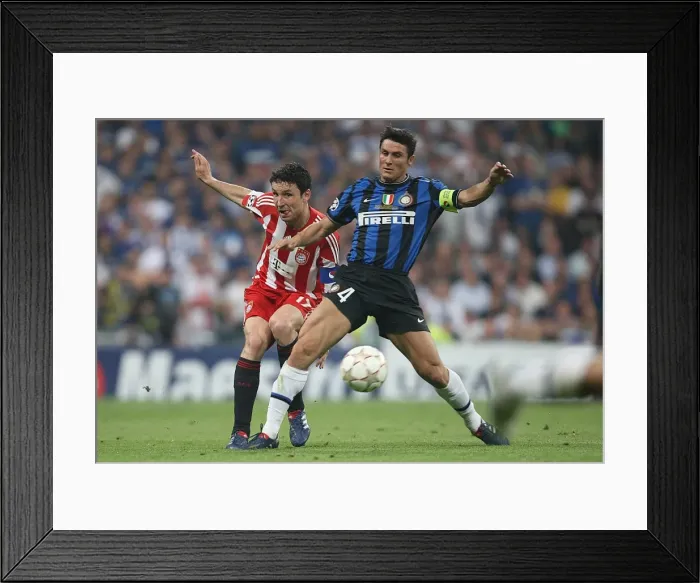 Framed Print : Javier Zanetti - Inter Milan Framed Print : Javier Zanetti - Inter Milan