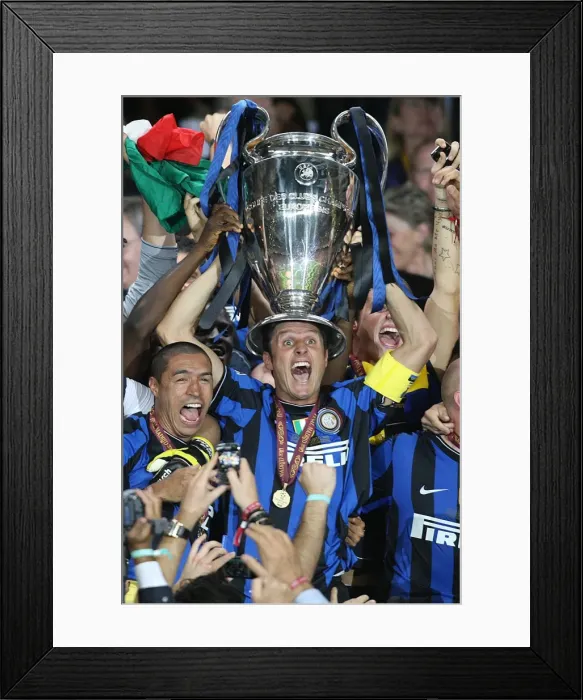 Framed Print : Javier Zanetti - Inter Milan Framed Print : Javier Zanetti - Inter Milan