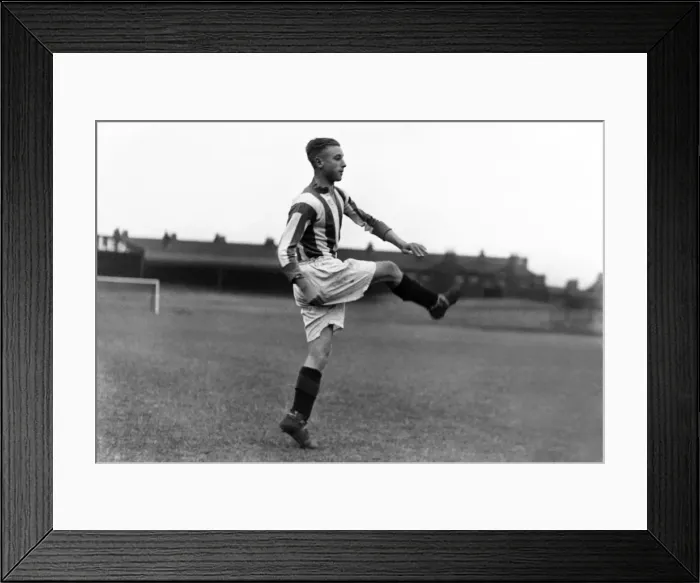Framed Print : Stanley Matthews - Stoke City Framed Print : Stanley Matthews - Stoke City