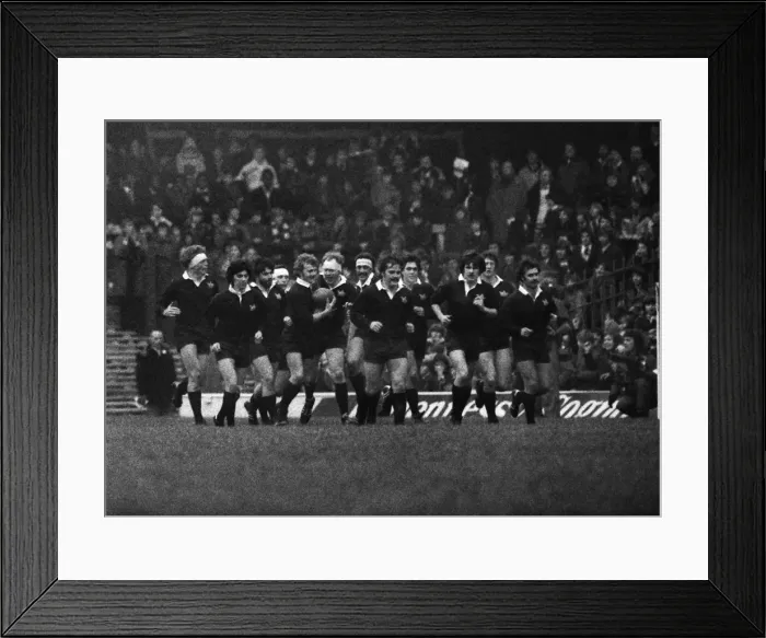 Framed Print : 1977 Varsity Match: Oxford 16 Cambridge 10 Framed Print : 1977 Varsity Match: Oxford 16 Cambridge 10