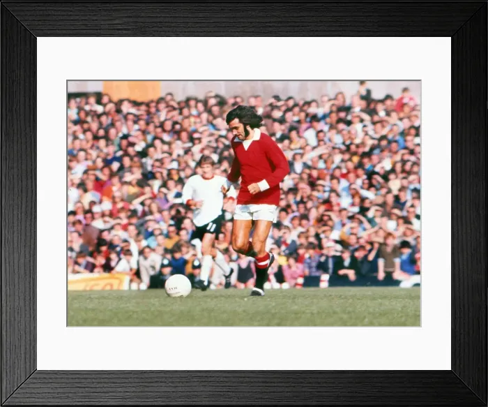 Framed Print : George Best - Manchester United Framed Print : George Best - Manchester United