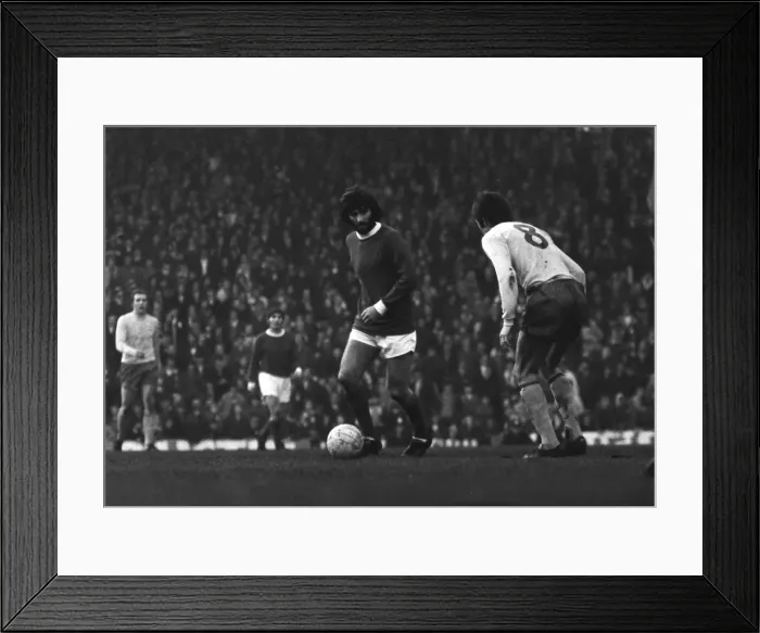 Framed Print : George Best - Manchester United