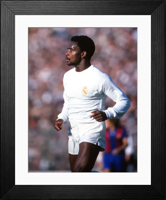 Framed Print : Laurie Cunningham - Real Madrid Framed Print : Laurie Cunningham - Real Madrid